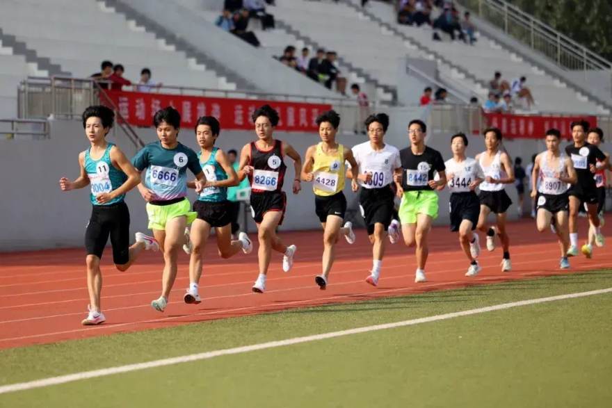 球友体育三中卫战术热点图解